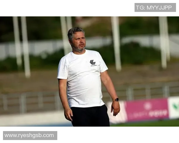 洪卡与拉赫蒂的精彩对决谁能在赛场上笑到最后